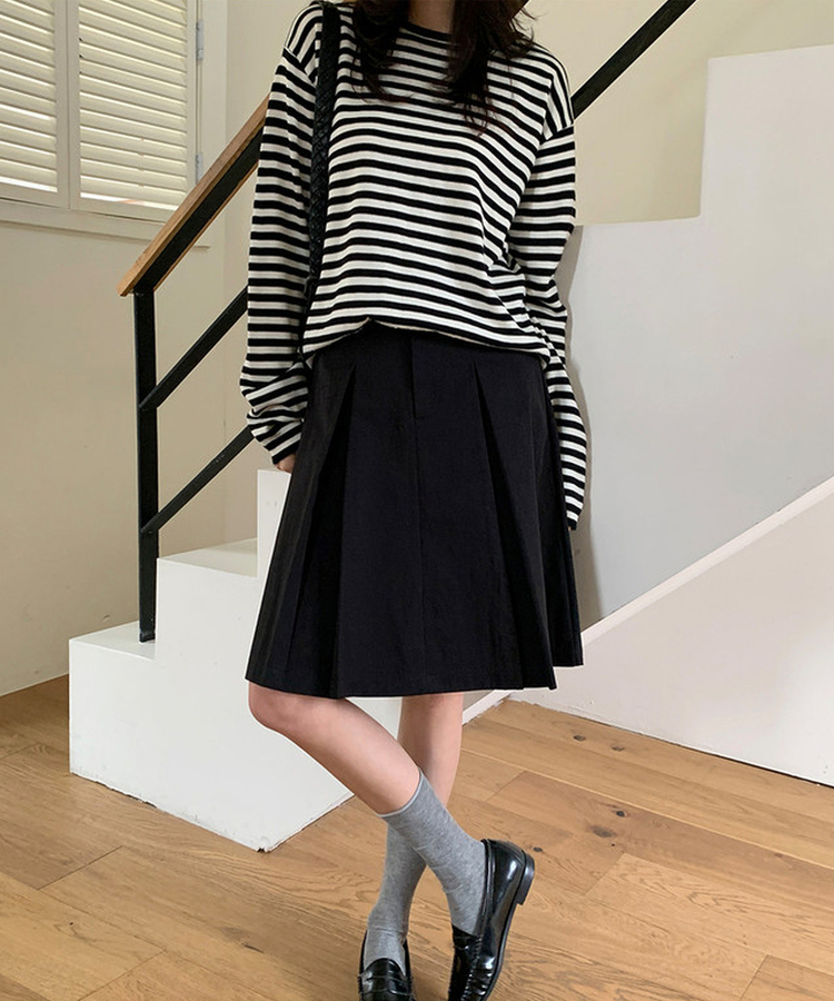 ラウンドストライプトップス BLACK
