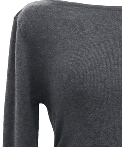 オフショルダーフリルシアリングニット