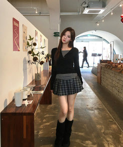 ストライプレイヤード長袖Tシャツ BLACK+GRAY