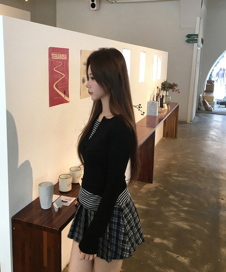 ストライプレイヤード長袖Tシャツ BLACK+GRAY