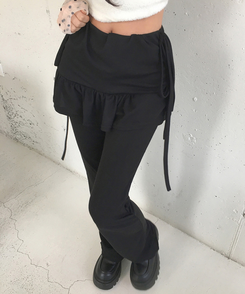 フリルスカートレイヤードブーツカットパンツ BLACK