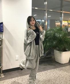 【シュシュ付き】ドット半袖Tシャツ NAVY