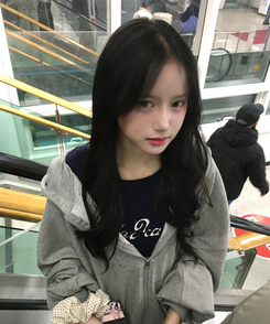 【シュシュ付き】ドット半袖Tシャツ NAVY