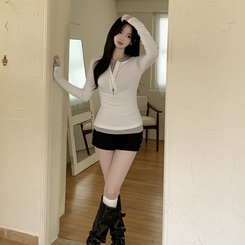 レイヤードスリムボタンスパン長袖Tシャツ(6color) IVORY