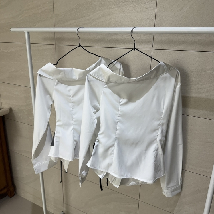 レイヤードワンオフシャツブラウス