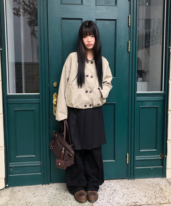 ボタンバイカラークロップジャケット BEIGE