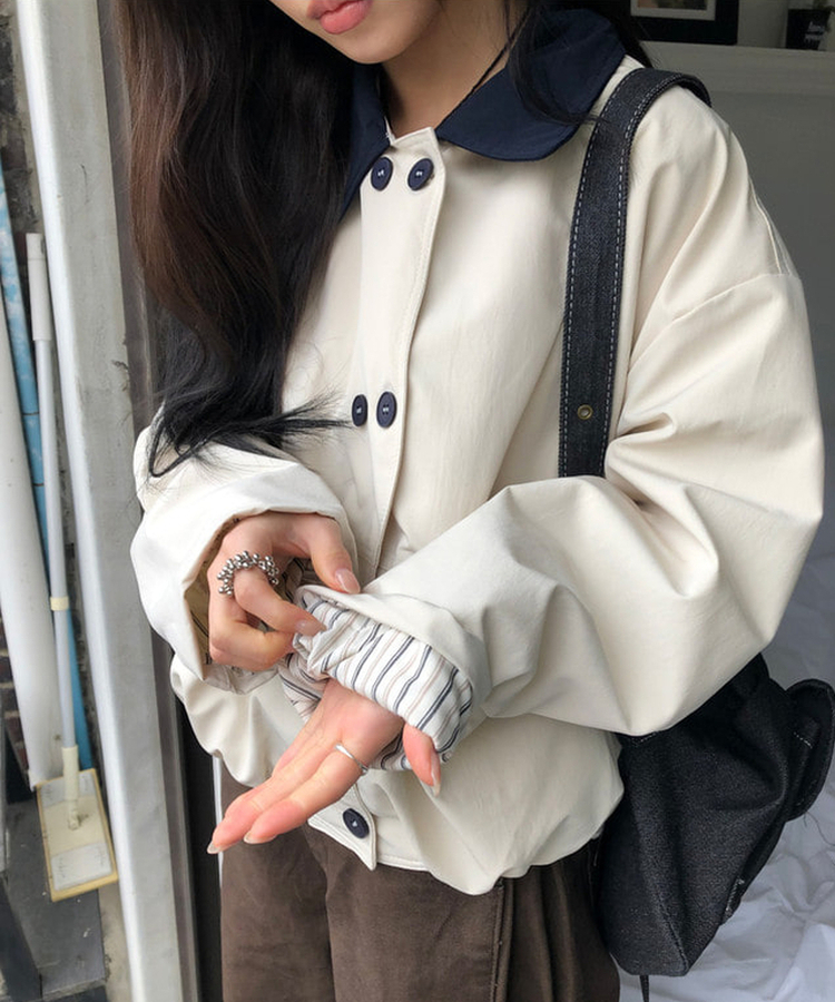 ボタンバイカラークロップジャケット LIGHT BEIGE