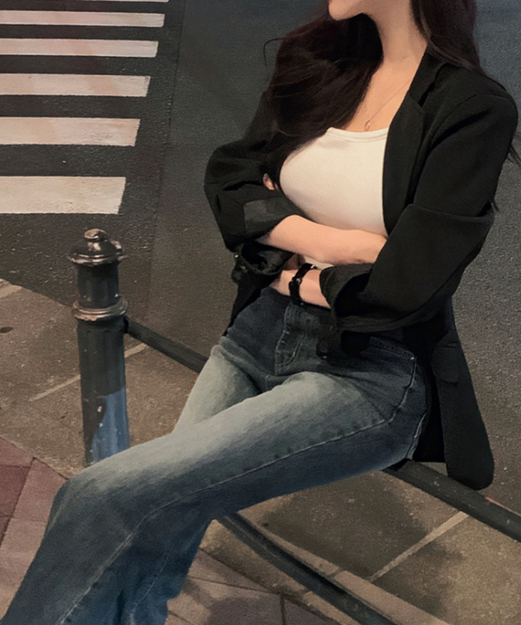 ウォッシュミッドブルーブーツカットパンツ MID DENIM