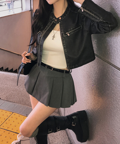 ディープムードボタンクロップレザージャケット BLACK