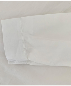 ラウンドツーボタンブラウス