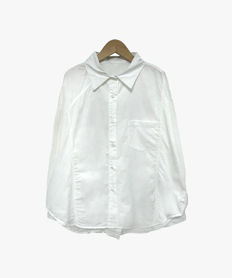 ルーズボタンシャツ
