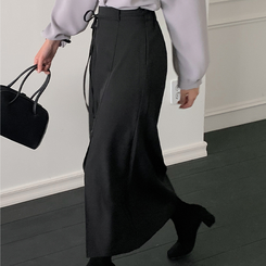 Hラインスリットロングスカート BLACK