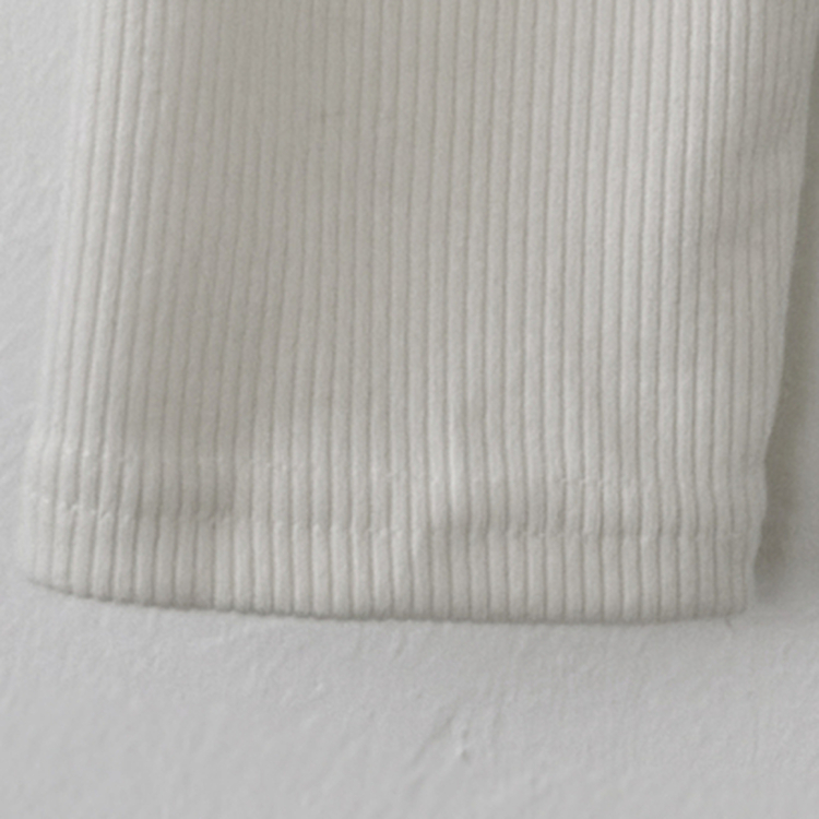 刺繍スリムレイヤードシャツニット