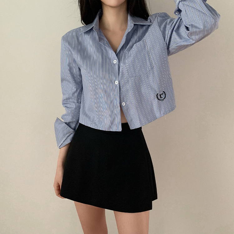 ストライプルーズクロップ刺繍シャツ SKYBLUE