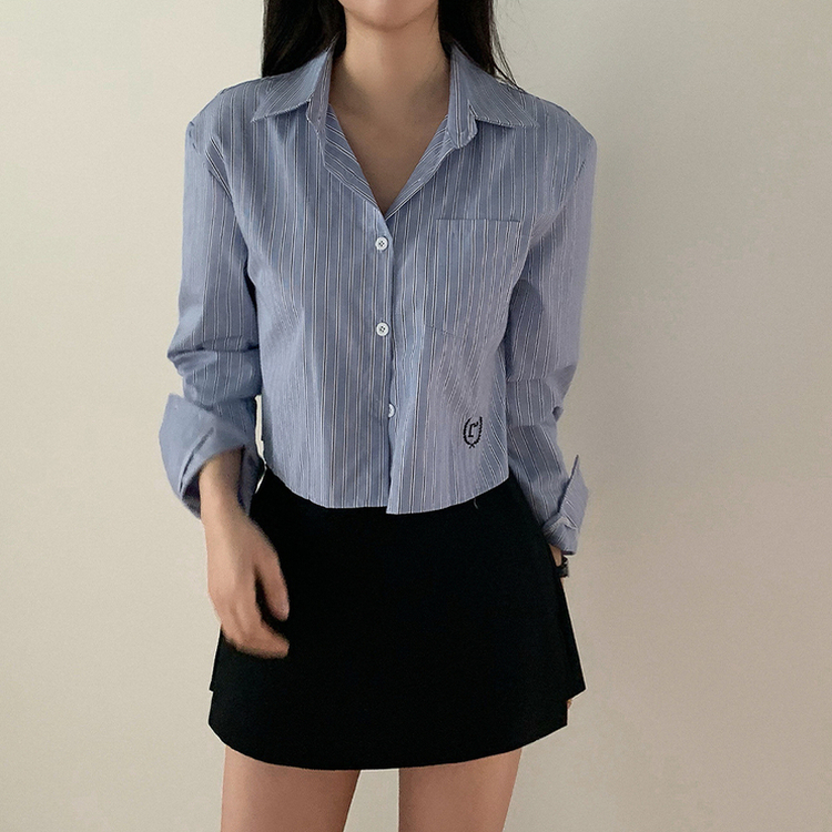 ストライプルーズクロップ刺繍シャツ SKYBLUE