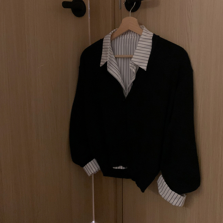 ストライプルーズクロップシャツ