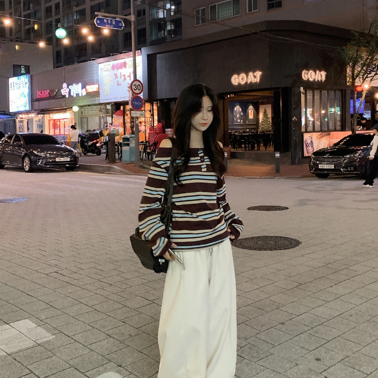 オフショルダーボーダーボタン長袖Tシャツ BROWN