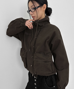 ヘリンボーンハイネックジャンパー CHARCOAL