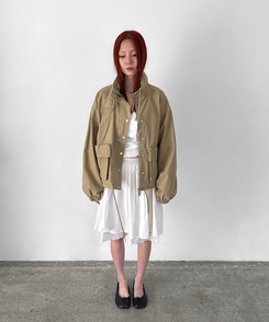 ヘリンボーンハイネックジャンパー BEIGE