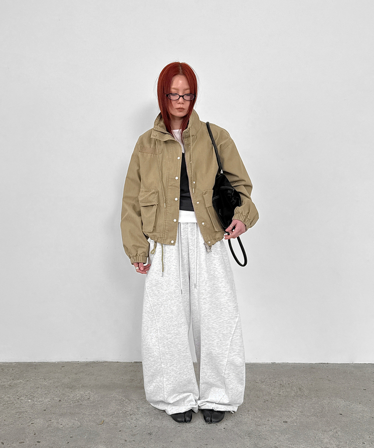 ヘリンボーンハイネックジャンパー BEIGE