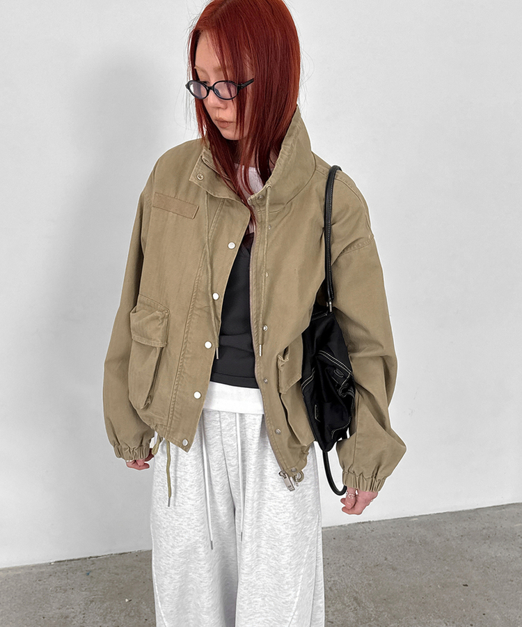 ヘリンボーンハイネックジャンパー BEIGE