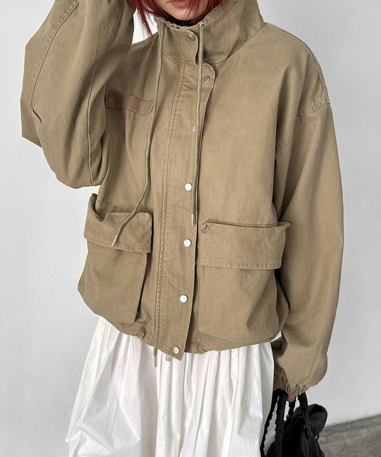 ヘリンボーンハイネックジャンパー BEIGE