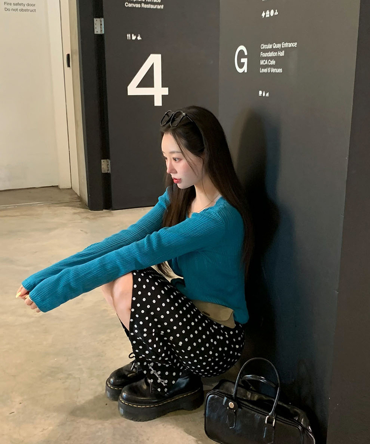 パンチングカーディガン BLUE