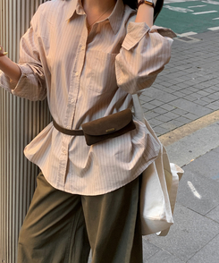 ストライプレタリングオーバーシャツ BEIGE