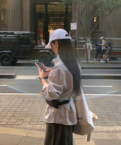 ストライプレタリングオーバーシャツ BEIGE