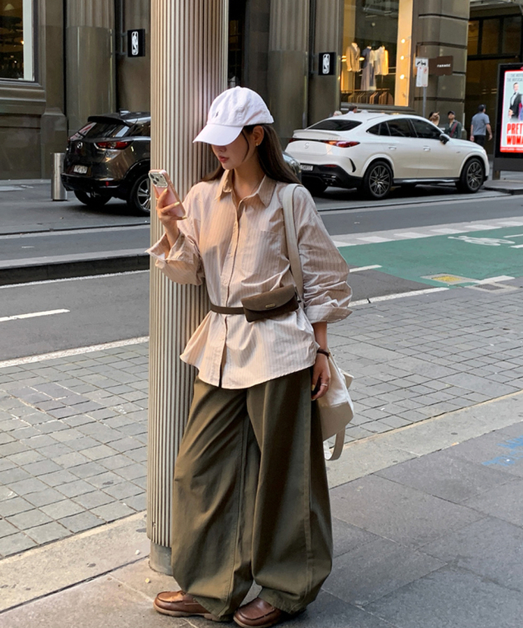 ストライプレタリングオーバーシャツ BEIGE