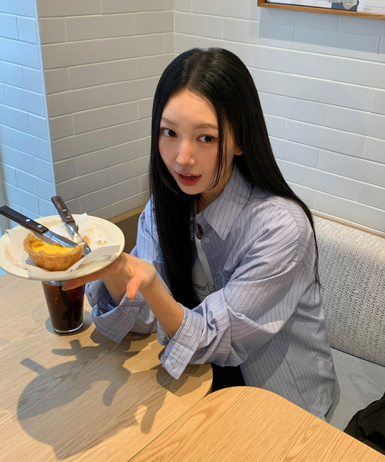 ストライプレタリングオーバーシャツ BLUE