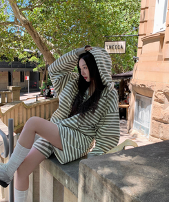 【SET】ストライプフードジップアップ＋ショートパンツ KHAKI