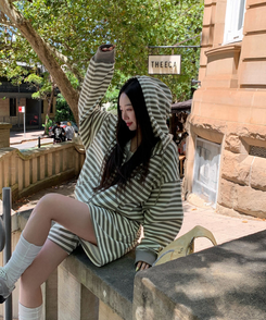 【SET】ストライプフードジップアップ＋ショートパンツ KHAKI