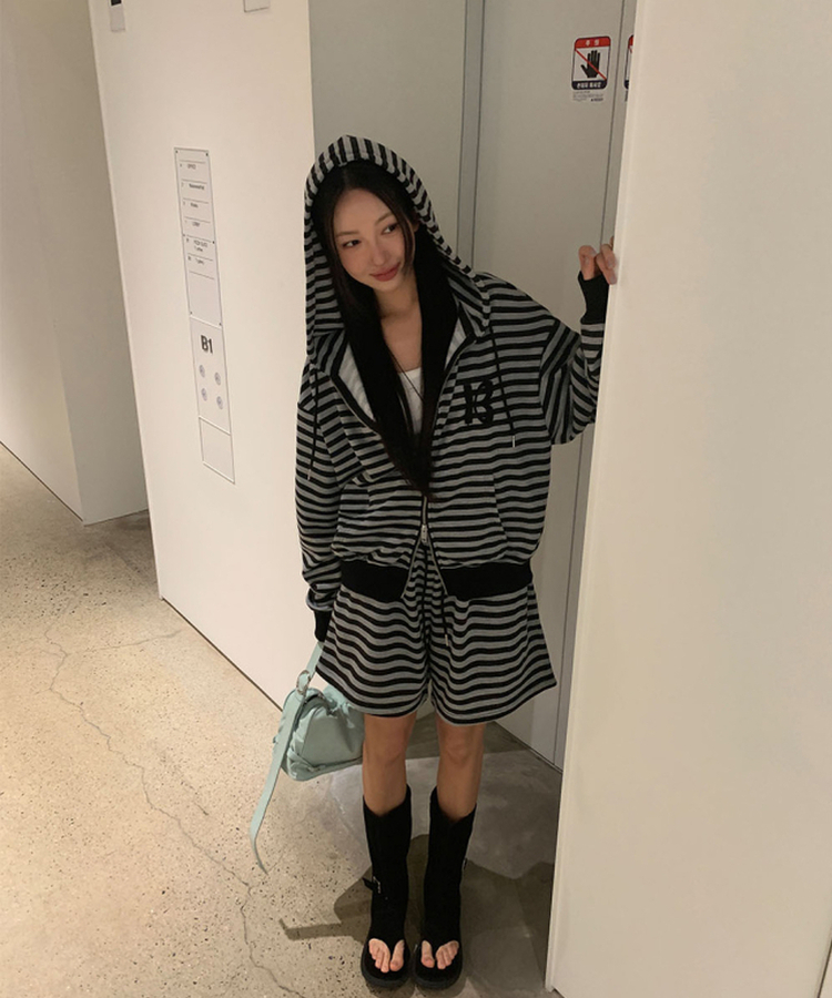 【SET】ストライプフードジップアップ＋ショートパンツ BLACK
