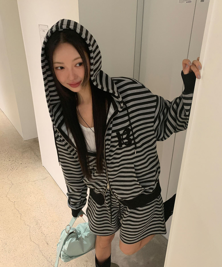 【SET】ストライプフードジップアップ＋ショートパンツ BLACK