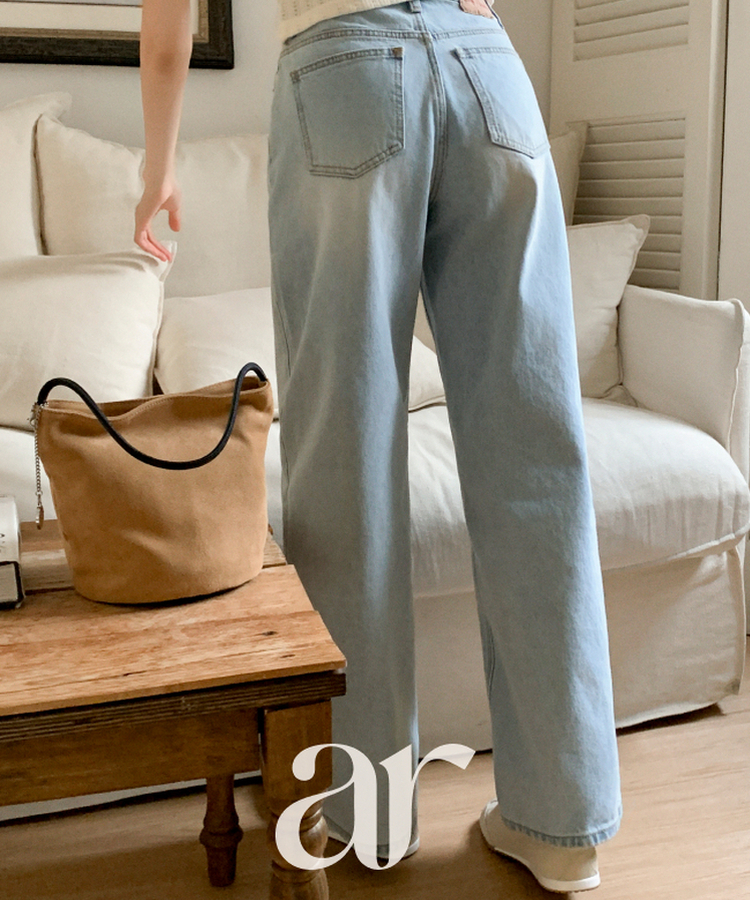 (ヴィンテージパッチラベル / ふんわりライトブルー♥) ライトブルー ワイドフィット デニムパンツ LIGHT BLUE