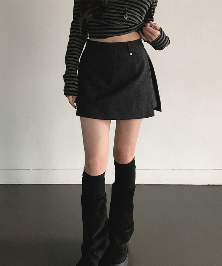 【ベルト付き】サイドスリットミニスカートパンツ CHARCOAL