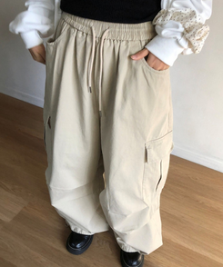 カーゴポケットバルーンフィットワイドロングパンツ BEIGE