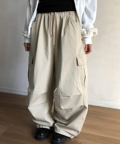 カーゴポケットバルーンフィットワイドロングパンツ BEIGE