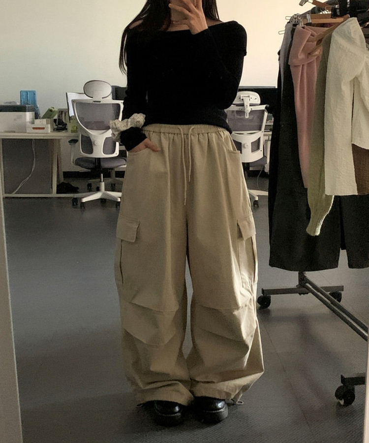 カーゴポケットバルーンフィットワイドロングパンツ BEIGE