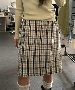 ナイロンチェックミディスカート IVORY