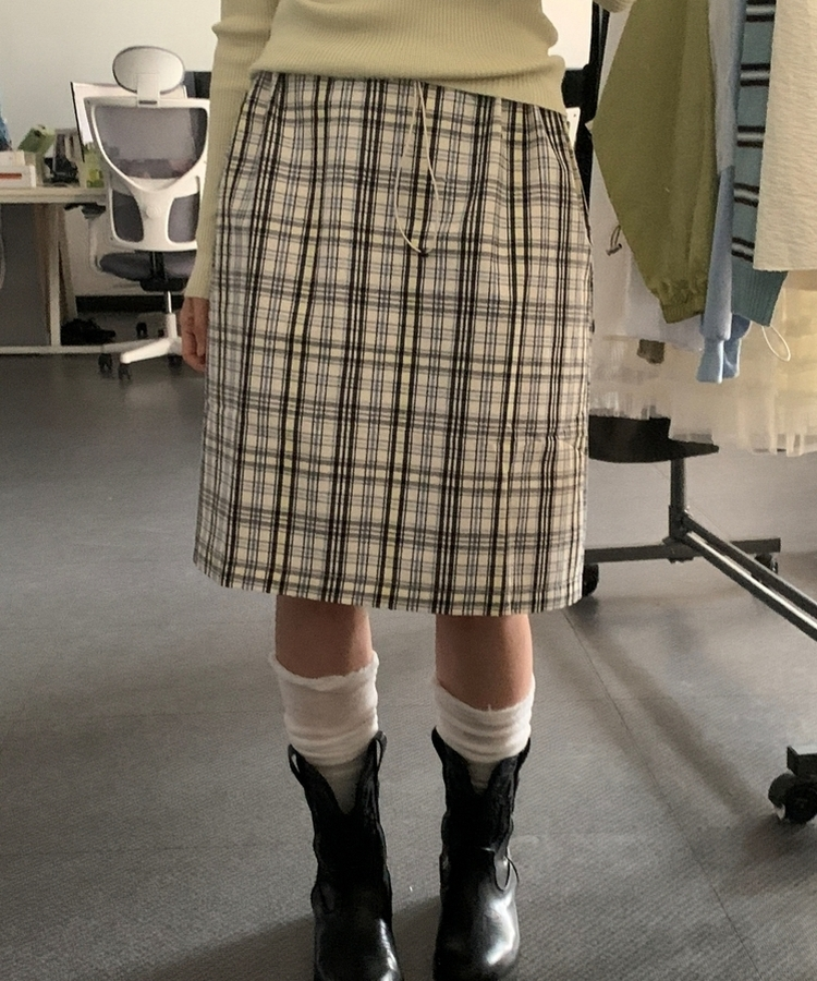 ナイロンチェックミディスカート IVORY