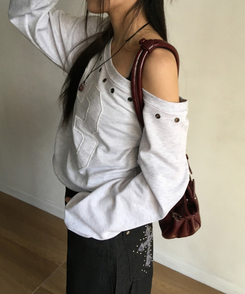 シルバーベルトアイレットスクエアバッグ RED