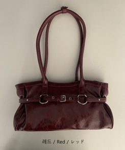 シルバーベルトアイレットスクエアバッグ