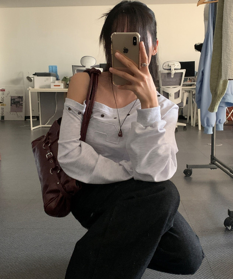 シルバーベルトアイレットスクエアバッグ RED