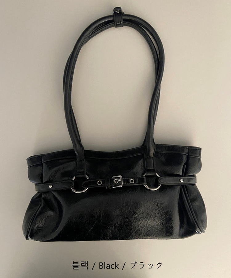 シルバーベルトアイレットスクエアバッグ