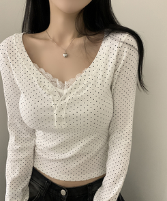 ドットボタンスリムVネック長袖Tシャツ IVORY