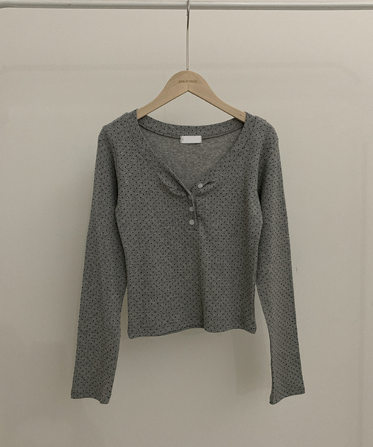 ドットボタンスリムVネック長袖Tシャツ