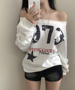 レタリングワンオフスウェット IVORY