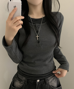 ボタンボーダーレイヤード長袖Tシャツ CHARCOAL